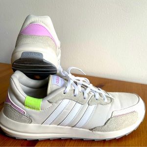 Adidas casual shoes